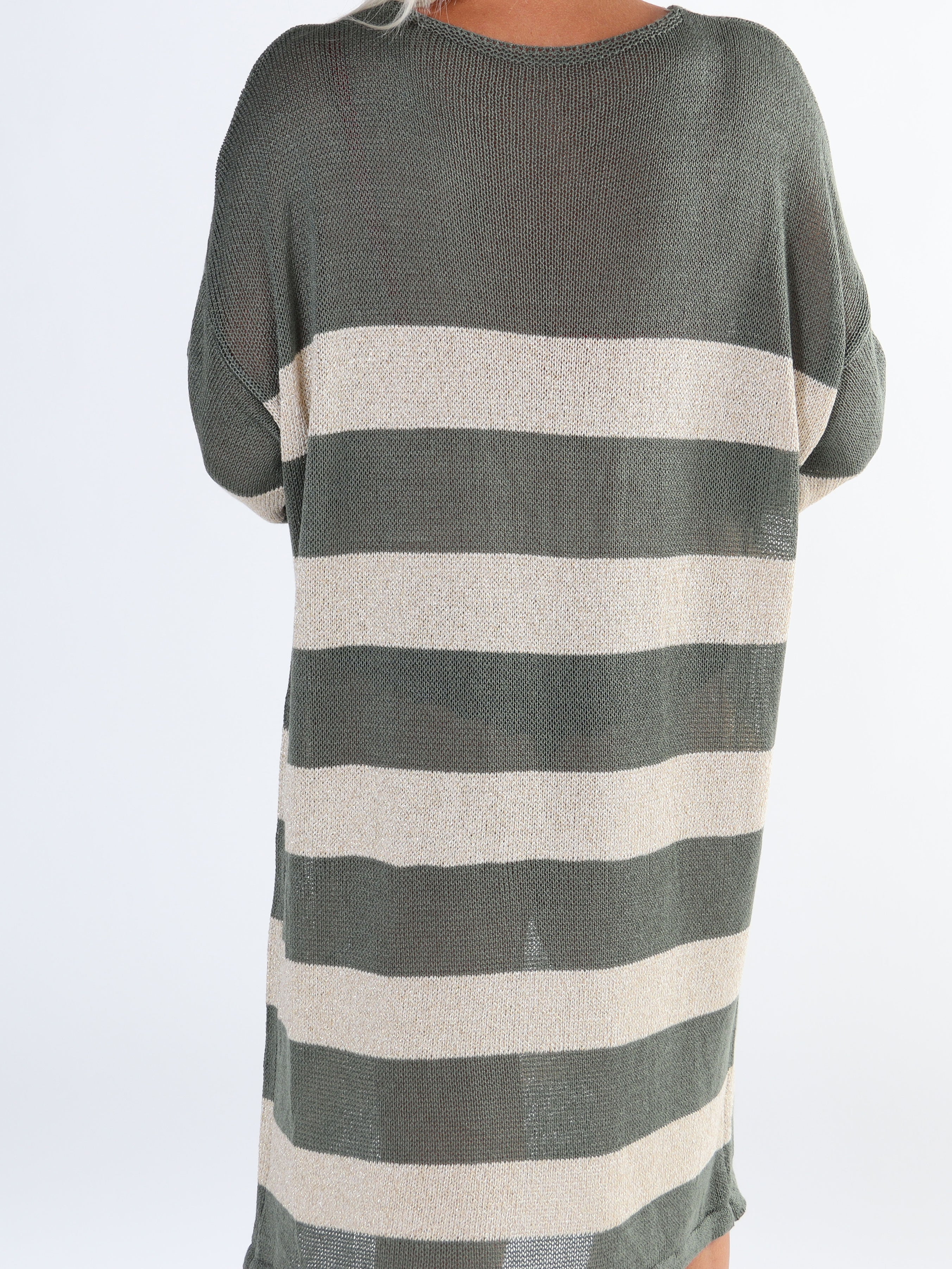 Dima Dress - Plus size stickad klänning i viskos med guld ränder